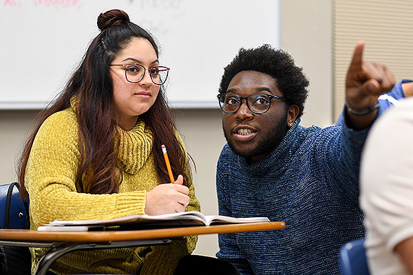 Student teaching in an ESOL classroom