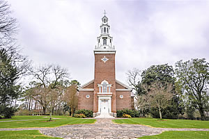 college-chapel-300x200.jpg